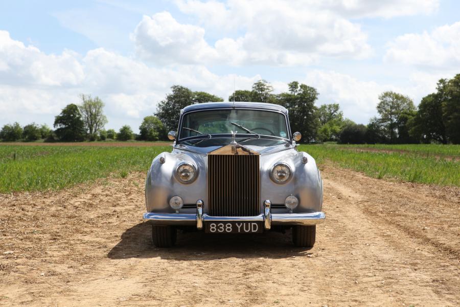  Rolls-Royce Silver Cloud LWB Saloon 1959 года  (фото 14 из 21)